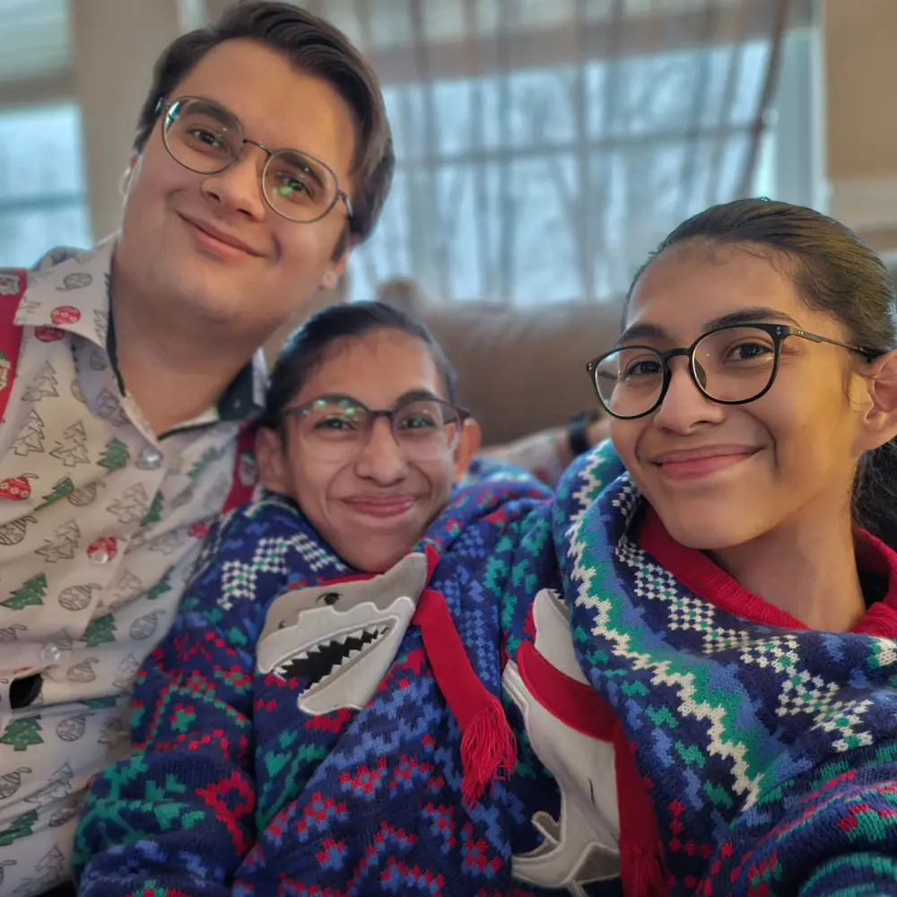 TikTokers and Conjoined Twins Carmen and Lupita Andrade Answer Questions 3 Daniel McCormack