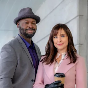 Viv Leacock Teases Possible Hailey Dean Revival With Kellie Martin Recalls Their Instant Bond 694