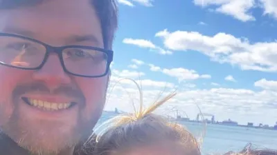 Who Is Conjoined Twin Abby Hensel Husband Josh Bowling 3