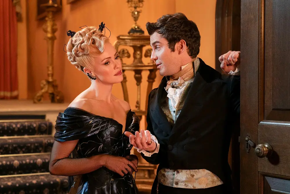 Why &lsquo;Bridgerton&rsquo; Fans Think Benedict&rsquo;s Love Story Will Be the Focus of Season 4: Theories Explained