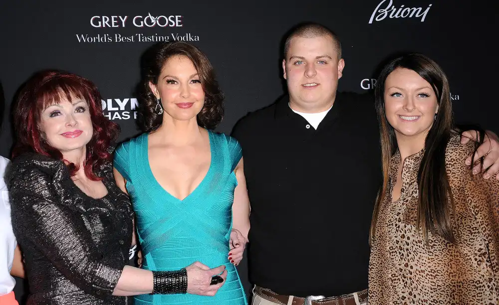 Wynonna Judd&rsquo;s Daughter Grace Pauline Kelley&rsquo;s Ups and Downs Over the Years: Arrests and More