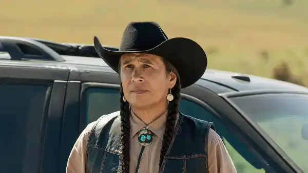 Yellowstone Star Mo Brings Plenty Asks For Assistance in Finding Fugitive Nephew 025