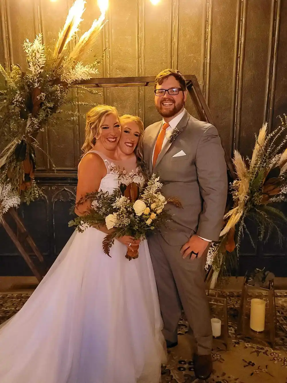 Conjoined Twin Abby Hensel&rsquo;s Husband Josh Bowling Hit With Paternity Suit Following 2021 Wedding