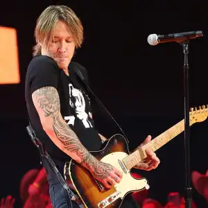 Keith Urban Rocks Out While Performing Straight Line at the 2024 CMT Music Awards