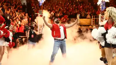 Recapping the Most Unhinged Moments From Travis and Jason Kelce’s Live ‘New Heights’ in Cincinnati