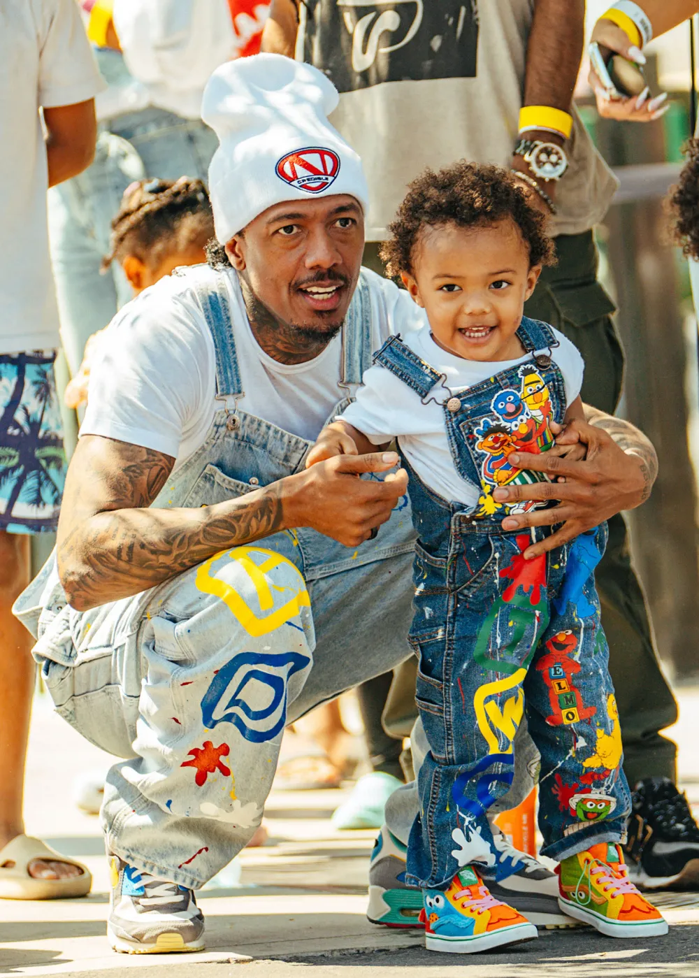 Nick Cannon and Abby De La Rosa&rsquo;s Son Using Tablet to Communicate After Autism Diagnosis