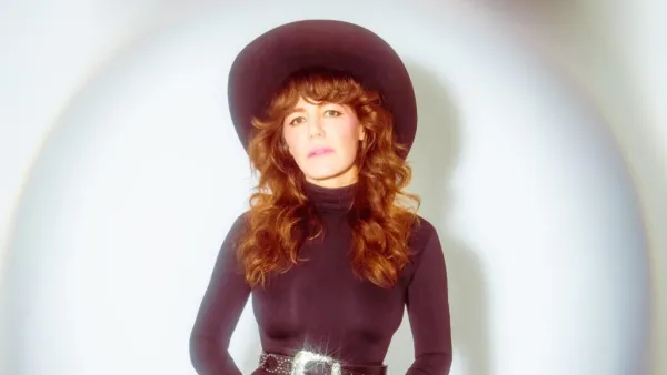 Former Child Star Jenny Lewis Has No Regrets About Leaving Acting Behind to Pursue a Music Career