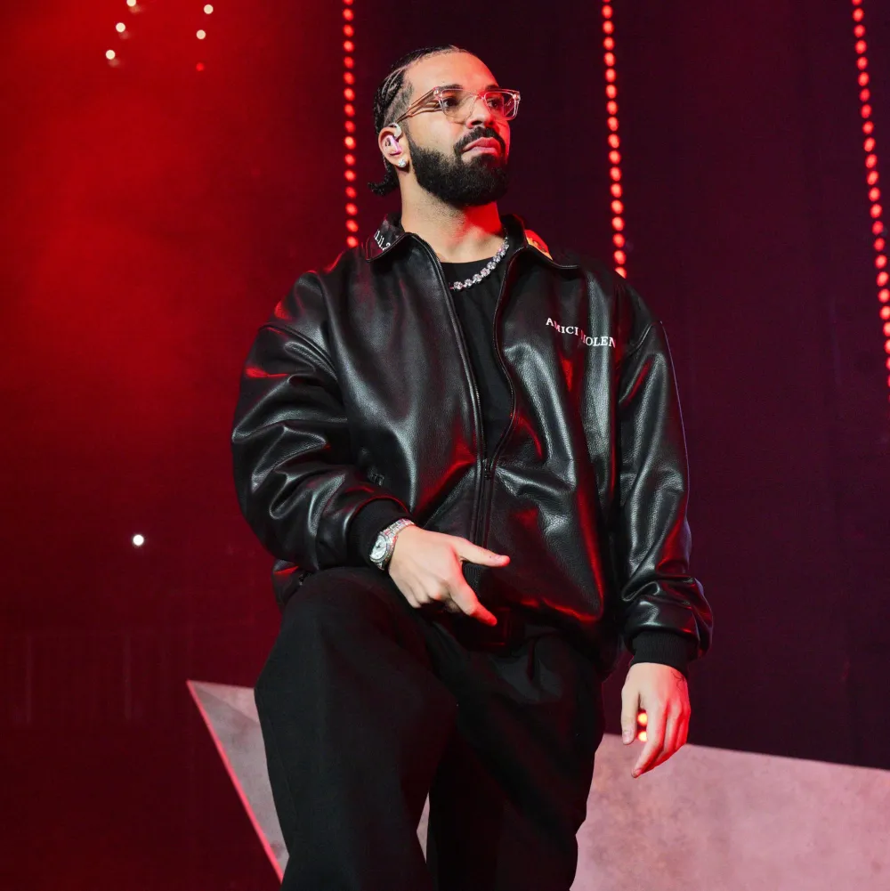 Kendrick Lamar Vs Drake A Rundown on the Diss Tracks in HipHops Fiercest Feud