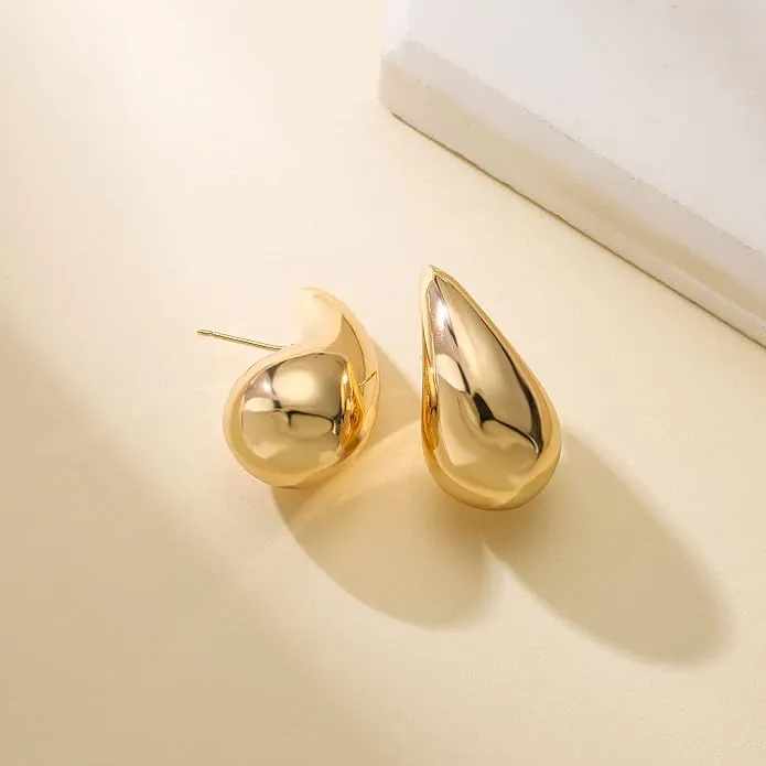 gold earrings