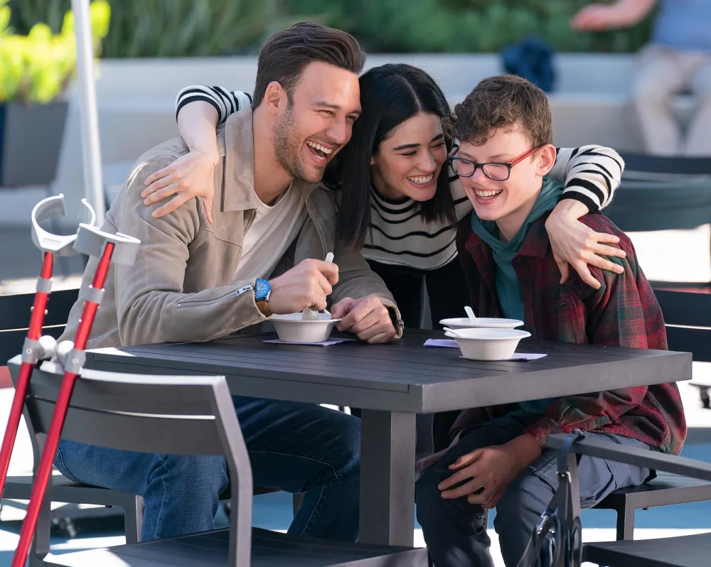 9 1 1 Season 7 Episode 7 Recap Breaking Down That Crazy Cliffhanger and [Spoiler] s Return &mdash; Kind of 931