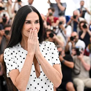 A List of the Longest Standing Ovation Times at the 2024 Cannes Film Festival — and Why It Matters 366