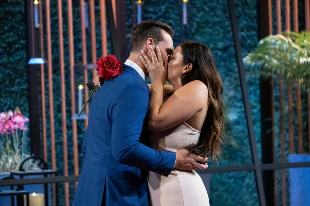 Alexa Lemeiux Wears Dress She First Wore to Meet Now Husband Brennon