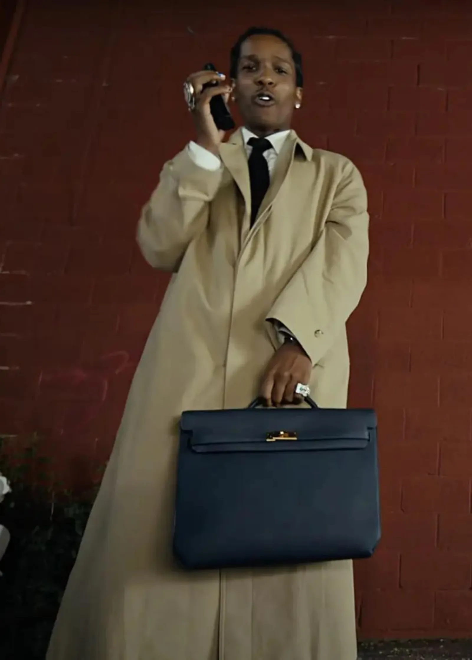 men celebs wearing hermes bags