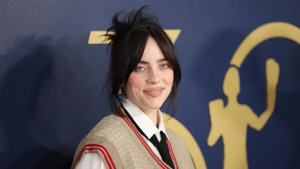 Billie Eilish Sings About Attraction to Women on New Song Lunch It s a Craving Not a Crush 178