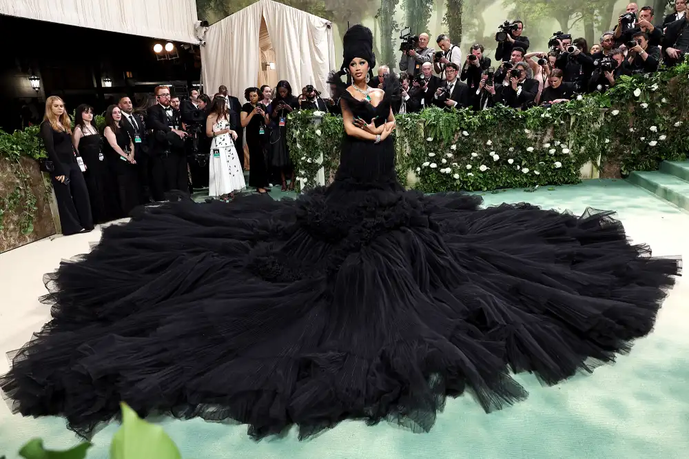 Cardi B Under Fire for Not Saying Met Gala Dress Designer&rsquo;s Name