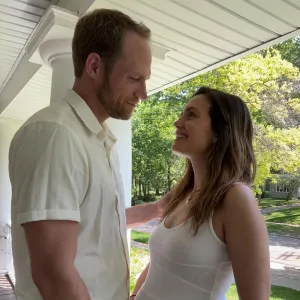 Chicago Med Torrey DeVitto Pregnant Expecting 1st Baby With Fiance Jared LaPine