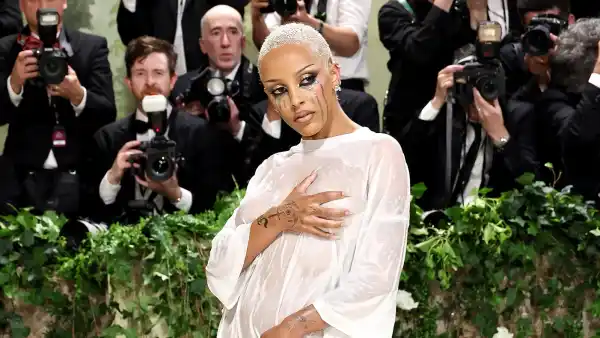 Doja Cat Drenches Herself in Hair Gel and Water at the 2024 Met Gala
