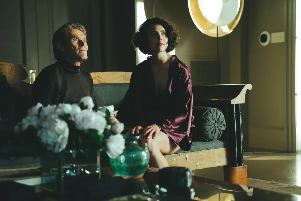 Everything to Know About &lsquo;Kinds of Kindness&rsquo; Starring Emma Stone and Joe Alwyn