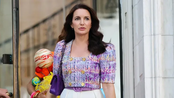 Feature Kristin Davis Puts a Spring-Like Twist on the Quiet Luxury Aesthetic in And Just Like That