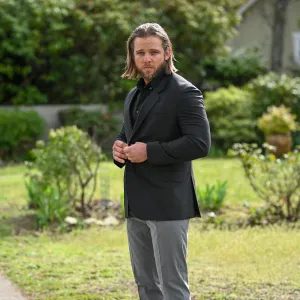 FEATURE Fire Country s Max Thieriot Already Collaborating With Costume Designer on Bode s Season 3 Style