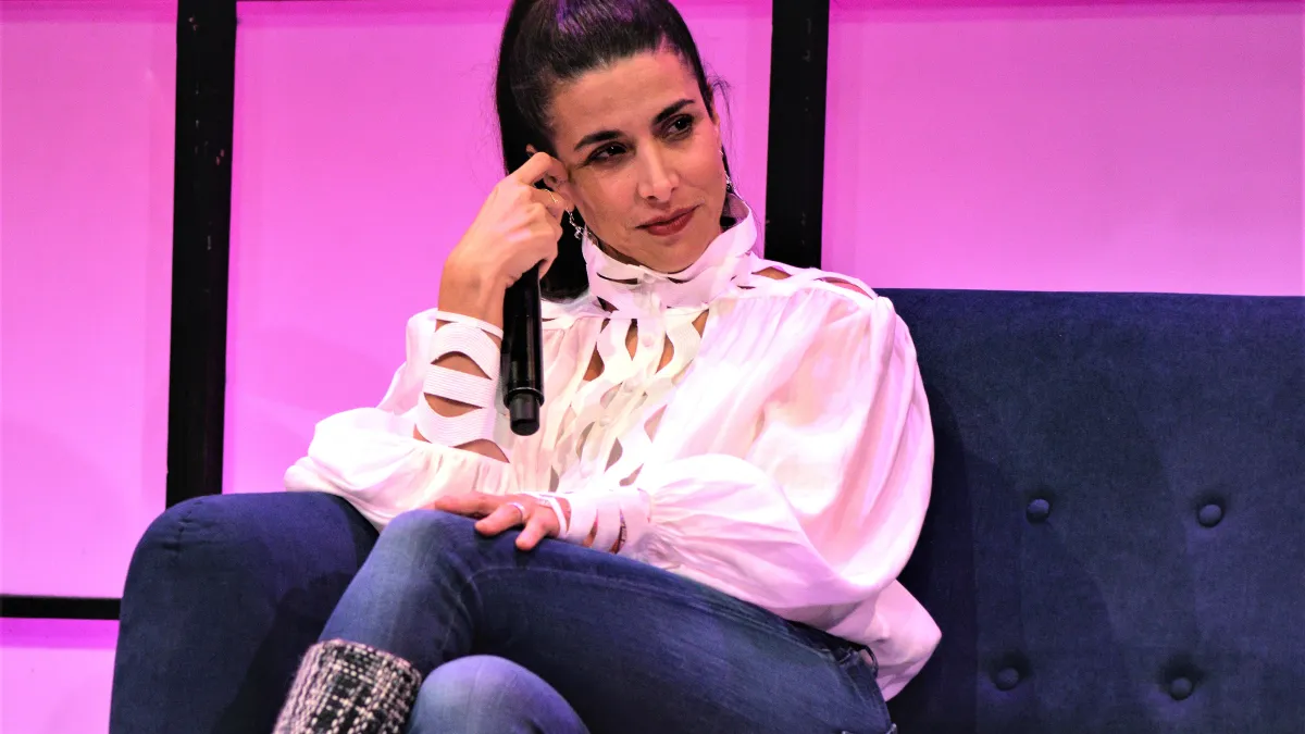 Verónica Toussaint, actriz mexicana