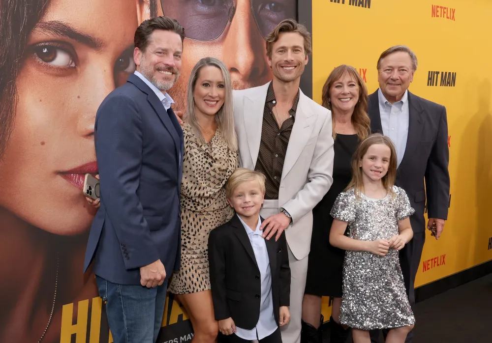 Glen Powell&rsquo;s Parents Playfully Troll Him at &lsquo;Hit Man&rsquo; Premiere