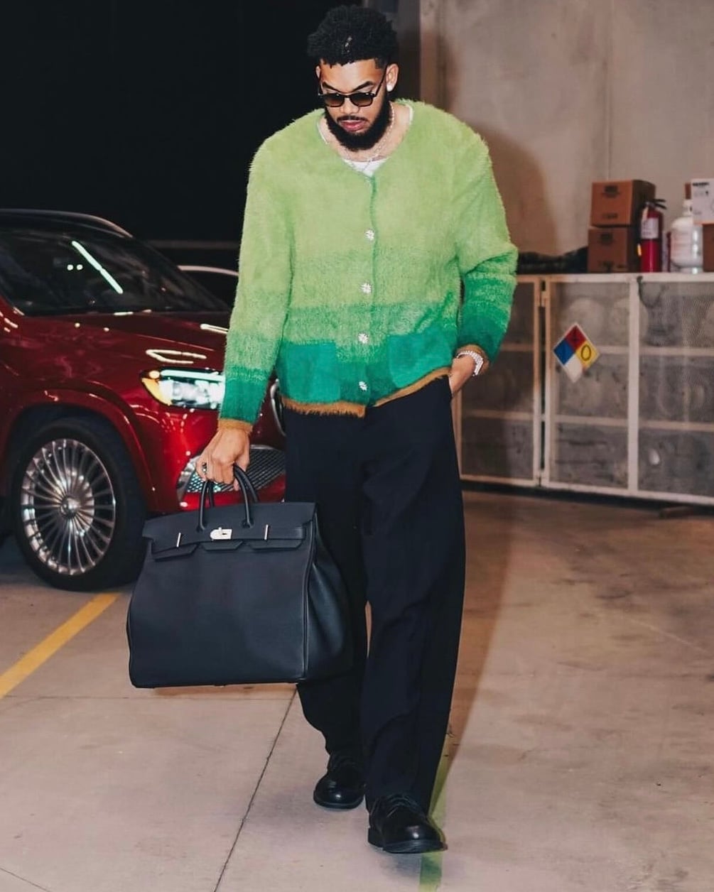 men celebs wearing hermes bags