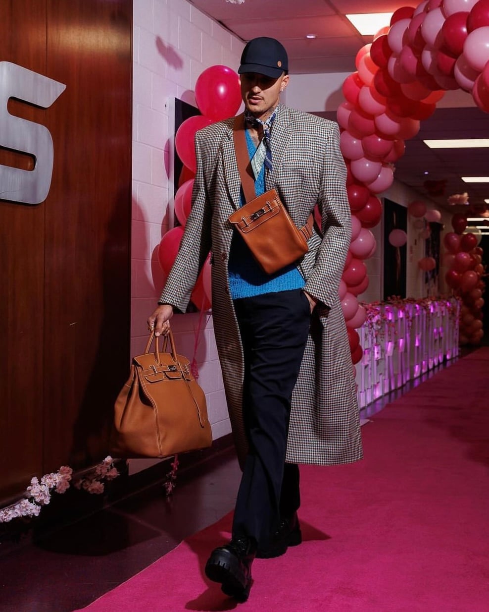 men celebs wearing hermes bags