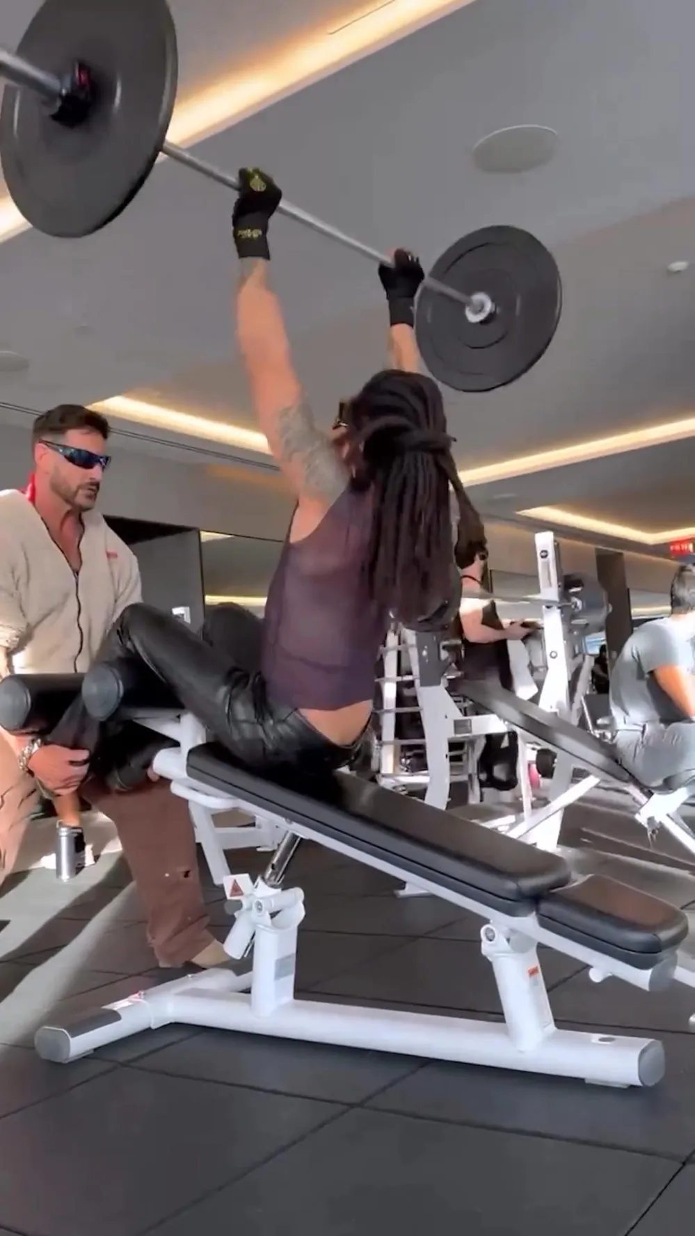 Inside Lenny Kravitz s Go To Daily Workout Routine &mdash; Leather Pants Optional 430