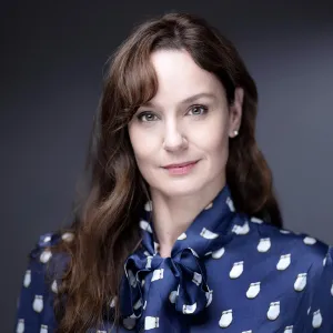 Sarah Wayne Callies Says a Prison Break Costar Once Spit in Her Face on Set Holy ST