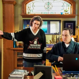 Sheldon and Amy Return for Young Sheldon Finale Give Update on Life