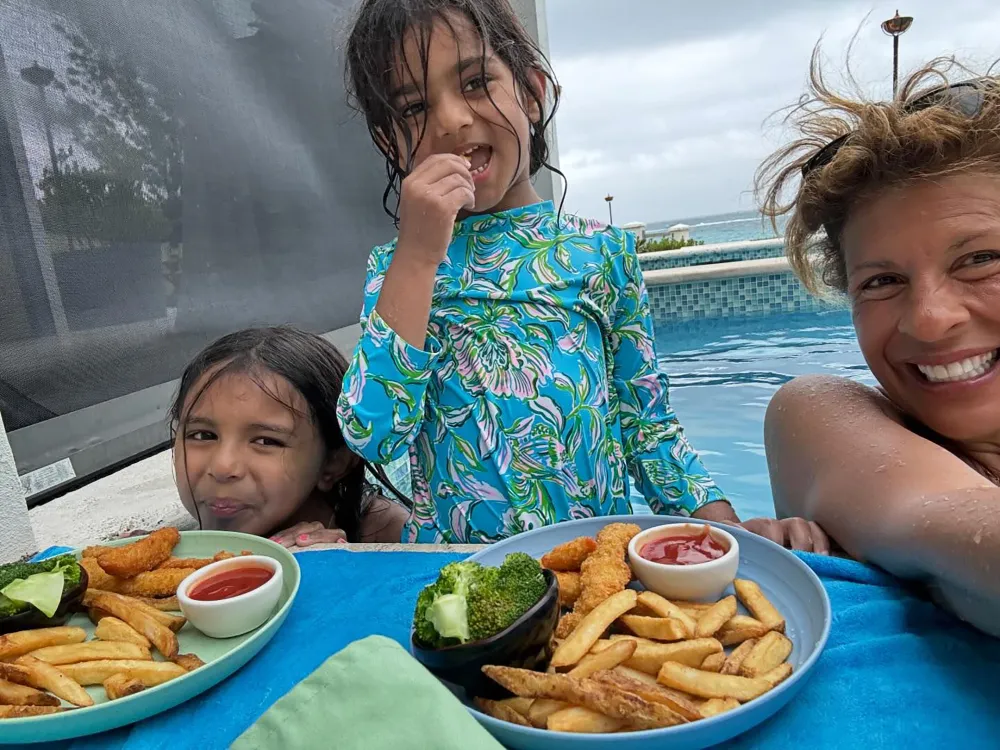 Today&rsquo;s Hoda Kotb Shares What Her Daughters Gave Her for Mother&rsquo;s Day: &lsquo;Lucky Me&rsquo;