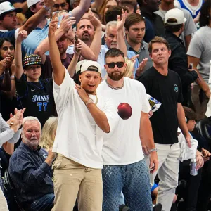 Travis Kelce Booed at NBA Playoffs While Patrick Mahomes Gets Warm Welcome