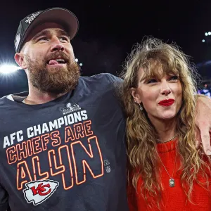 Travis Kelce Jokes That Taylor Swift Is Too Big to Play Kelce Jam