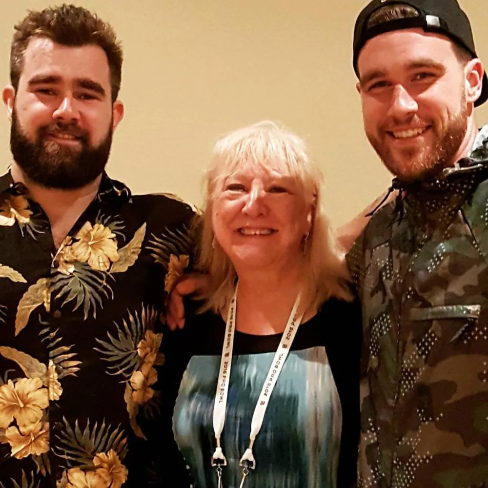 Donna Kelce Instagram How Donna Kelce Turned Jason Kelce and Travis Kelce Into The Men They Are Today Luxury Handbag Shopping 2421