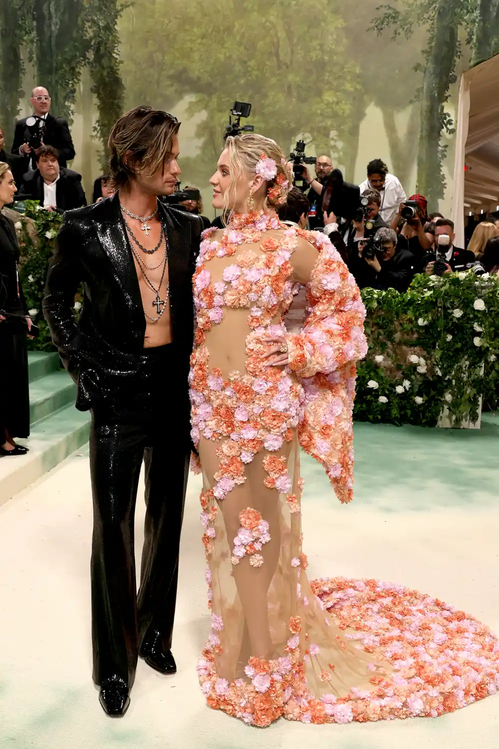 Kelsea Ballerini and Chase Stokes Can't Take Their Eyes Off Each Other While Making Met Gala Debut