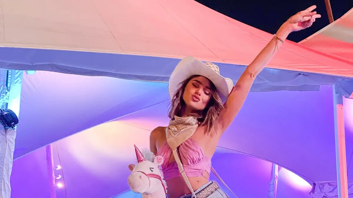 rachel-leviss-festival-essentials