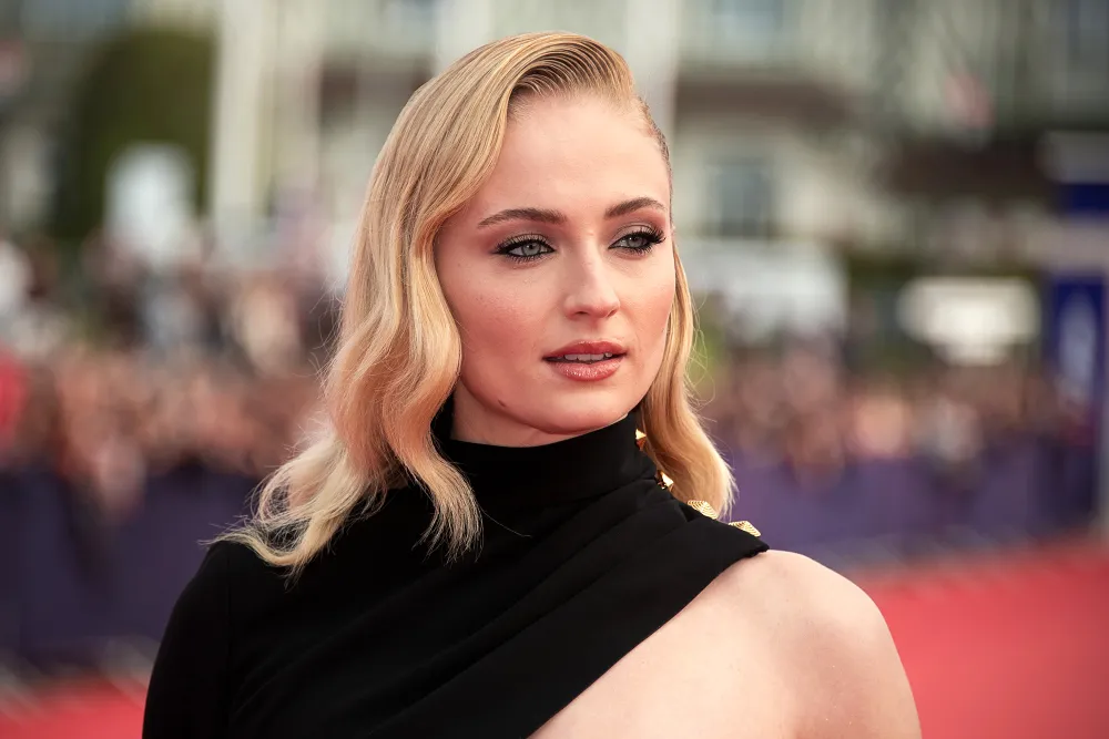 Sophie Turner &lsquo;Hated&rsquo; Being Called One of the Jonas Brothers&rsquo; Wives, Felt They Were Considered &lsquo;Groupies&rsquo;