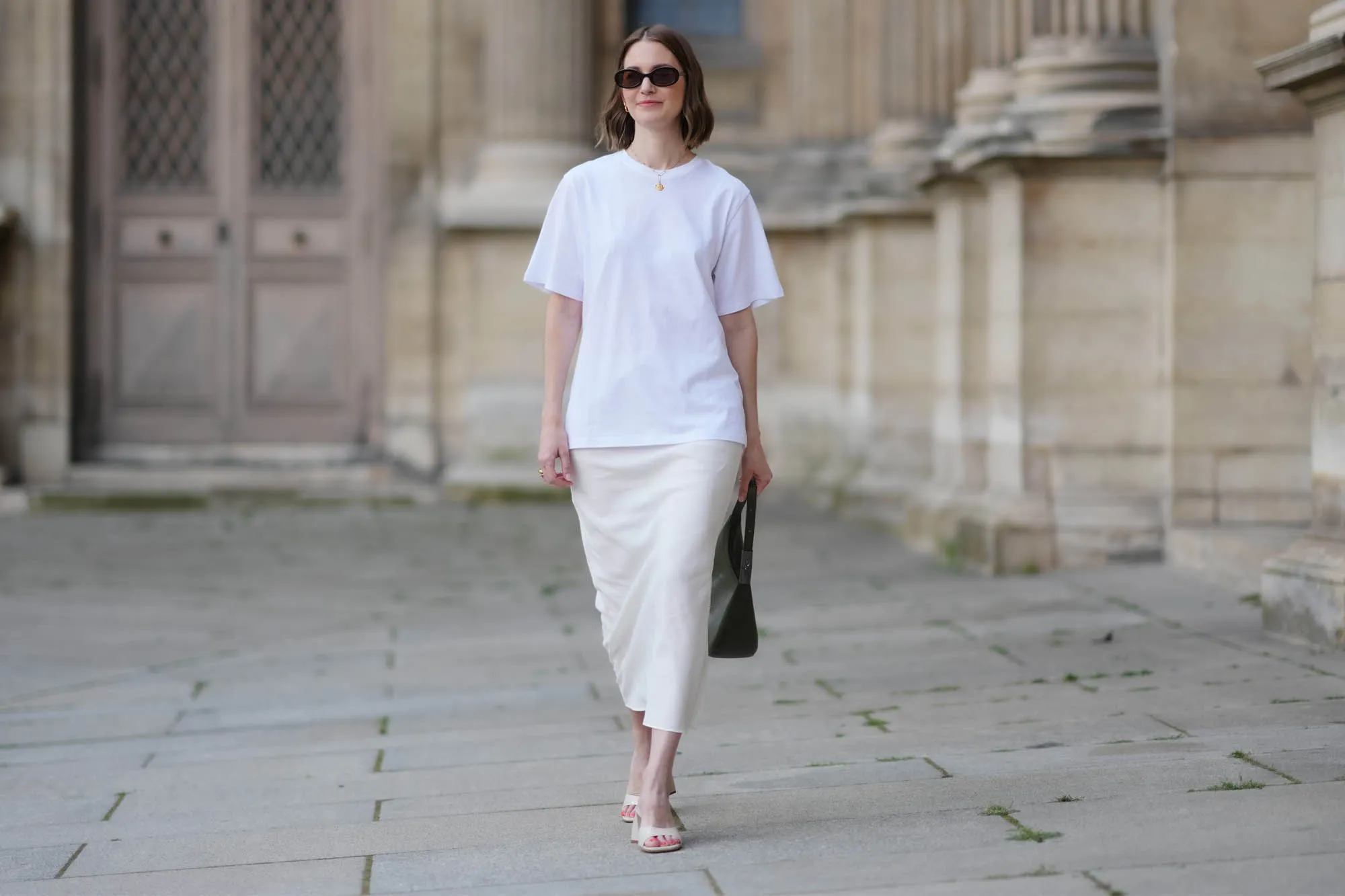 Sophisticated and feminine summer style