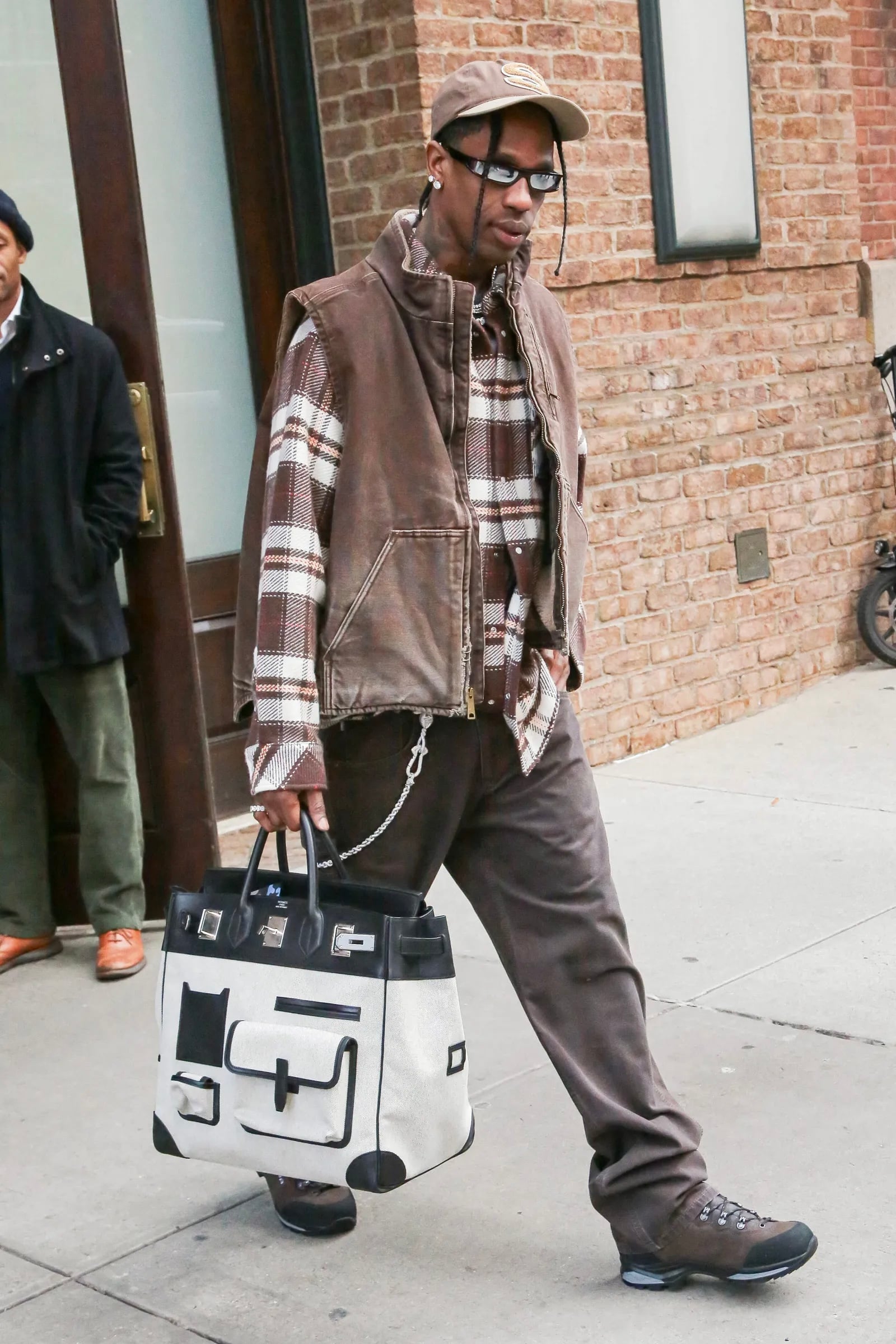 men celebs wearing hermes bags