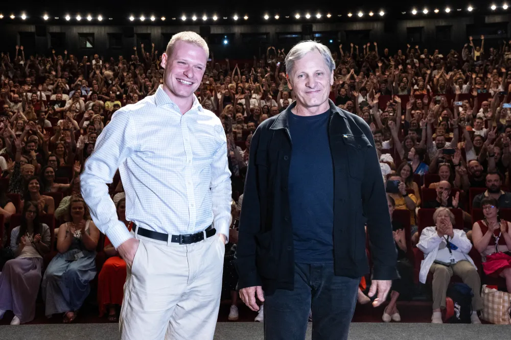 Viggo Mortenses Lord of the Rings Return Hinges on the Script Unless I&rsquo;m Broke