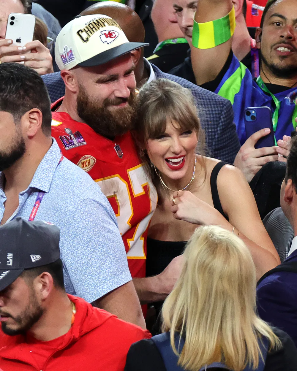 Travis Kelce Says He &lsquo;Thoroughly&rsquo; Enjoys Cooking With Taylor Swift, Plays Coy About What They Make