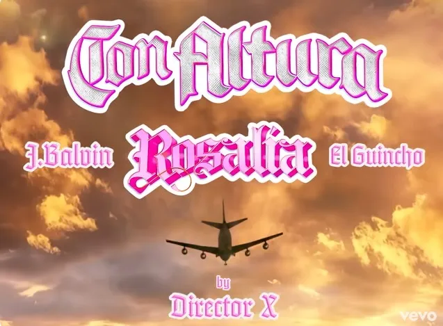 Captura de pantalla del video de Rosal&iacute;a "Con Altura"