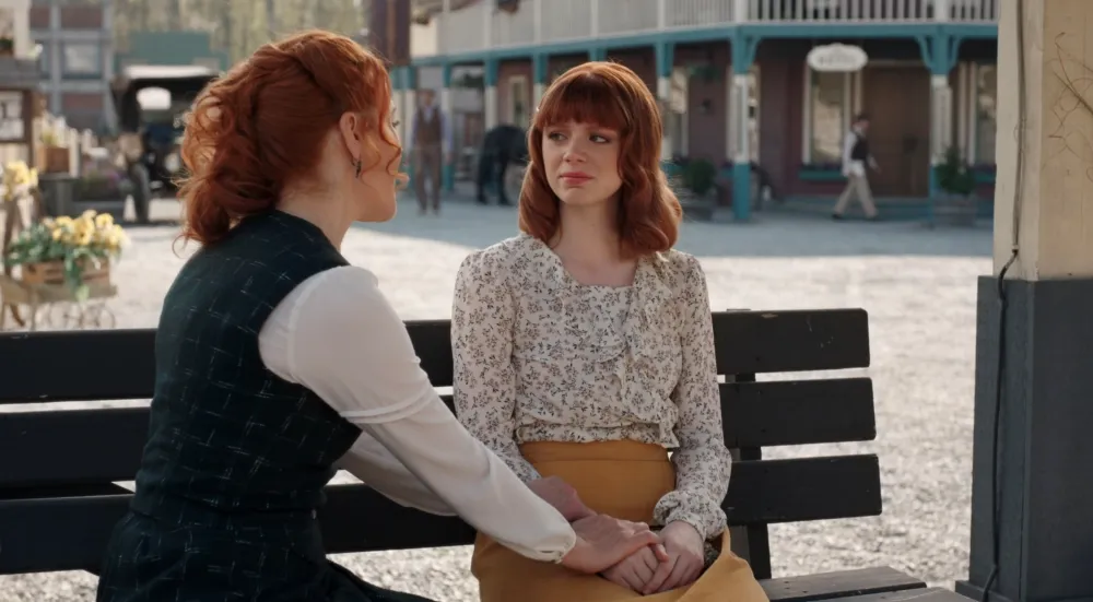 Hallmark Actress Mamie Laverock&rsquo;s Family Says Her Body Was 'Shattered' in 5-Story Fall