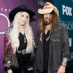 Billy Ray Cyrus Claims Firerose ‘Blocked’ Contact From One of His Daughters