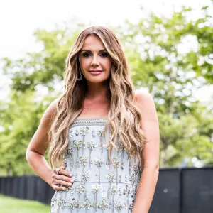 Carly Pearce Dishes on Hummingbird Albums Latest Love Songs Im Very Happy in a Relationship