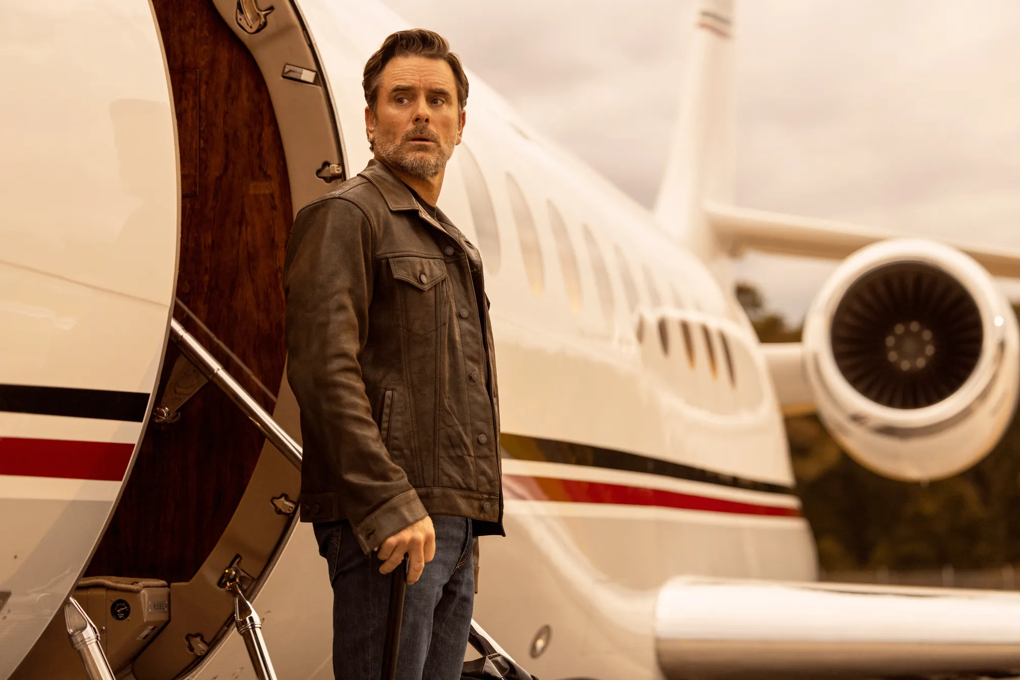 Charles Esten Pitches How He Wants to Return to Outer Banks