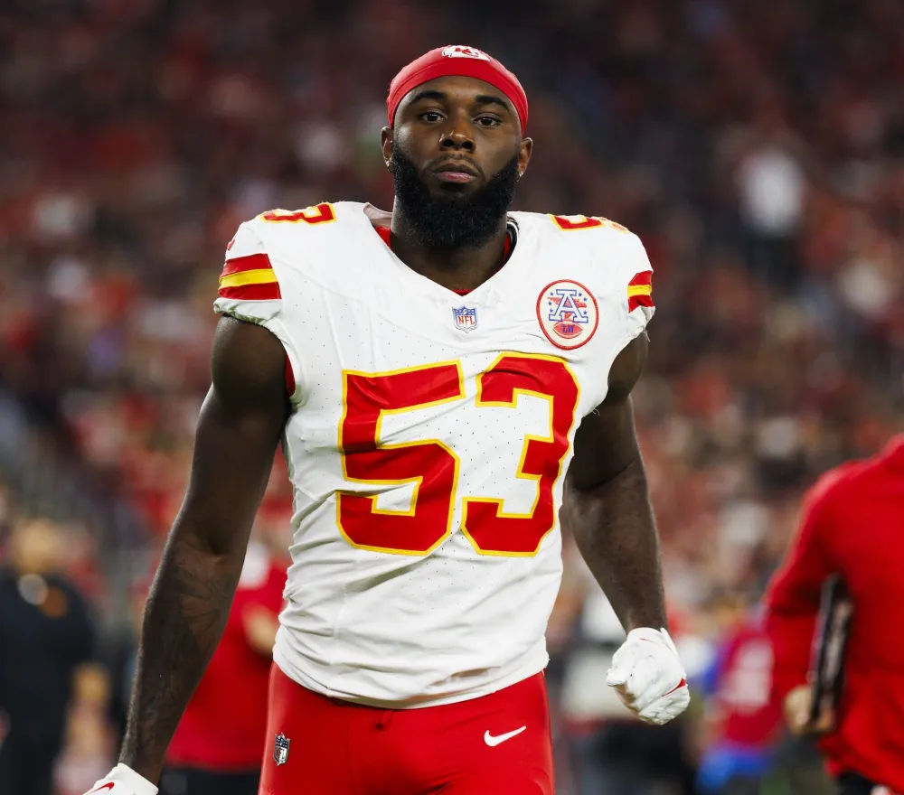 Chiefs BJ Thompson Awake and Responsive After Suffering Cardiac Arrest