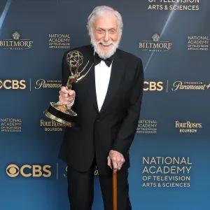 Dick Van Dyke, 98, Is the Oldest Daytime Emmy Winner for 'Days of Our Lives' Guest Appearance