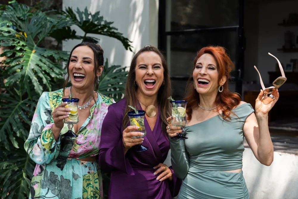 Consuelo Duval, Kate del Castillo y M&oacute;nica Huarte